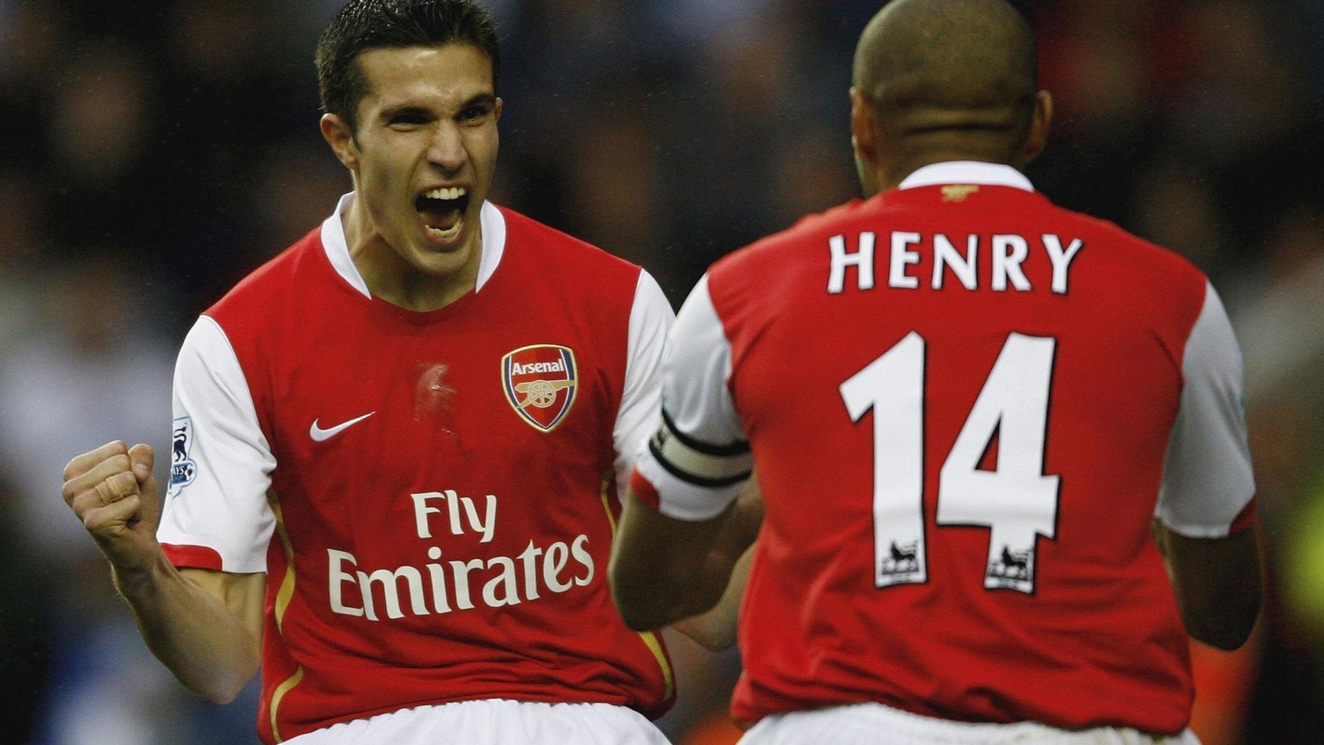 -拜仁主场大胜，提前锁定晋级资格，拜仁各项赛事连胜