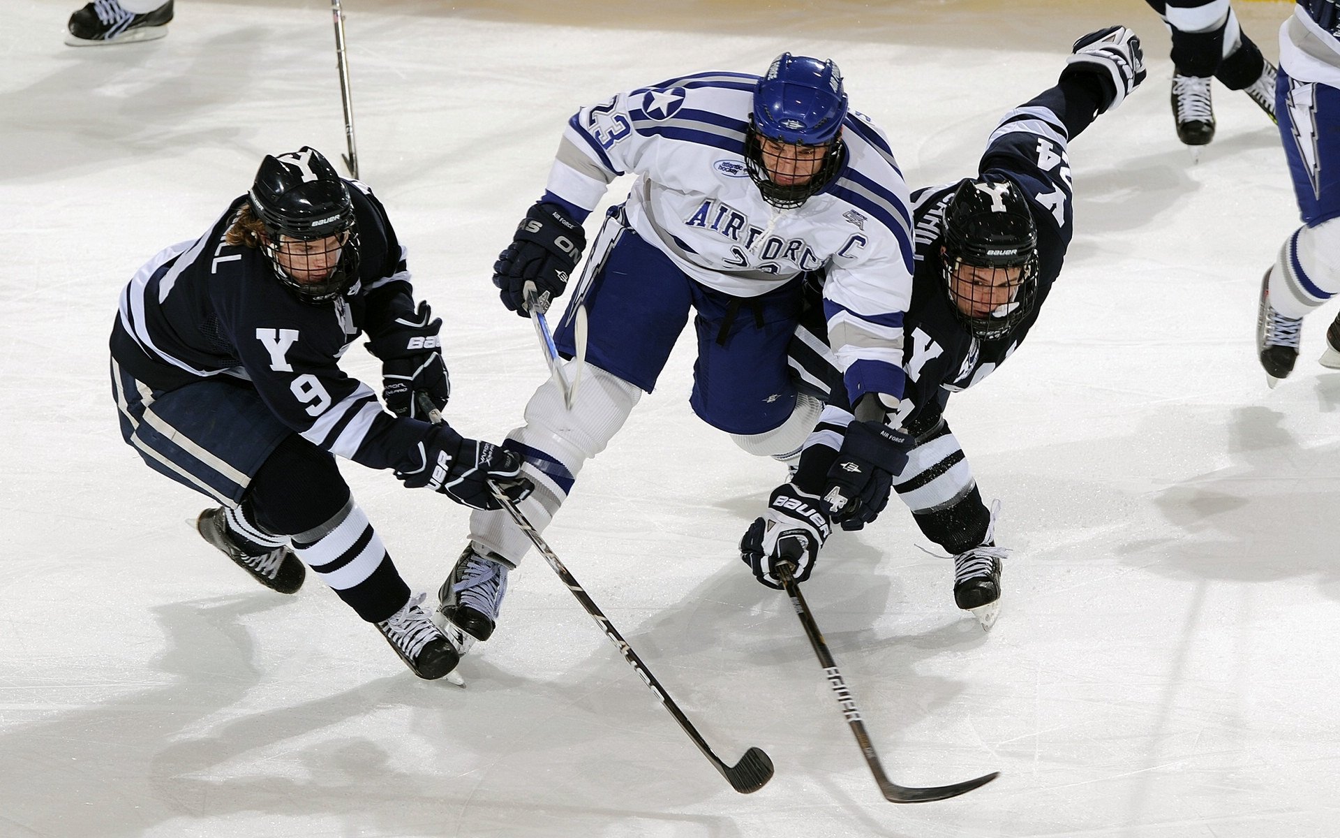 开云体育平台-普拉提课程在女性健身人群中受欢迎，提升身体形态，普拉提完整课程