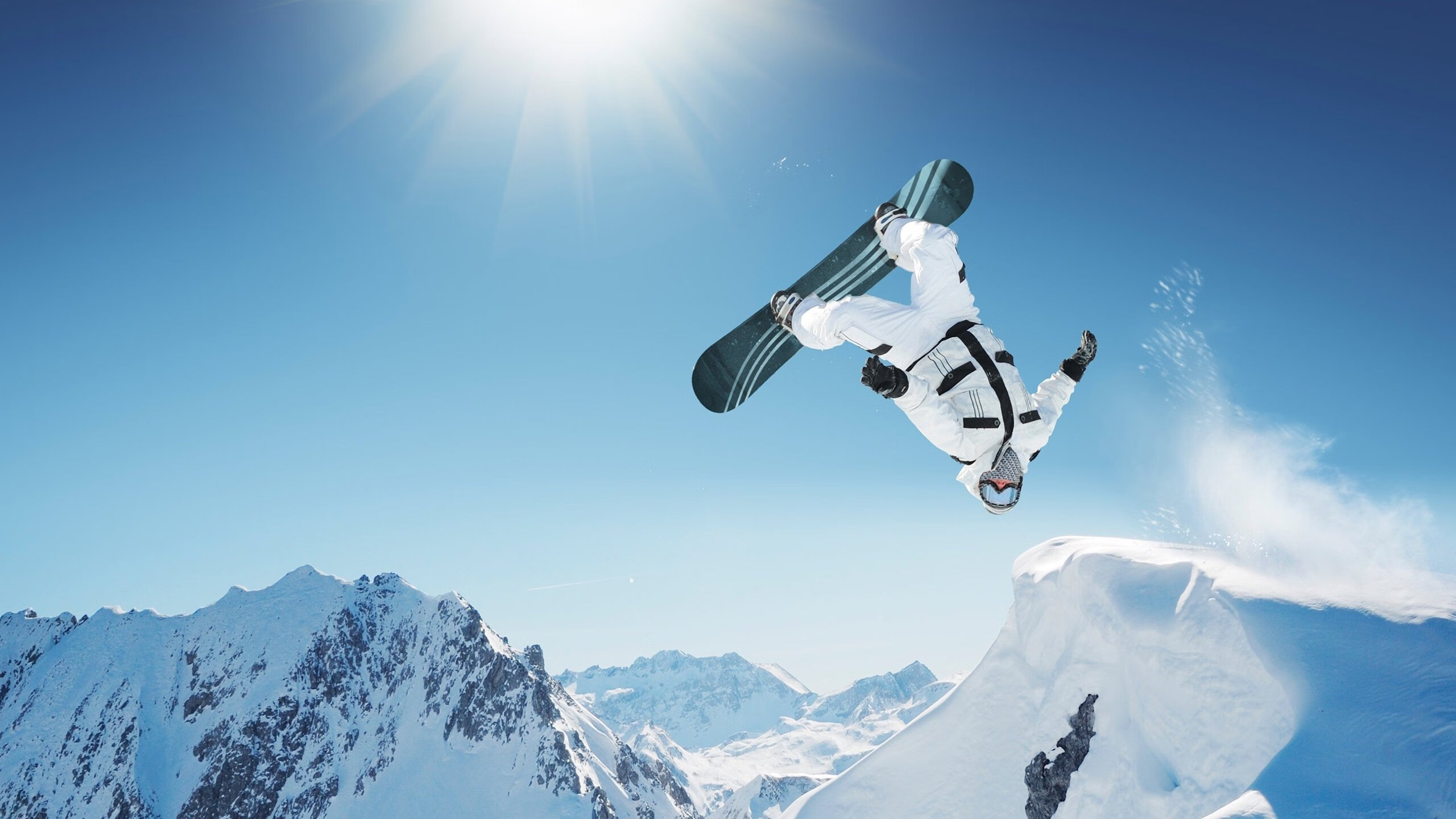 特色夜空徒步登山，挑战星空下的极限，露营夜空